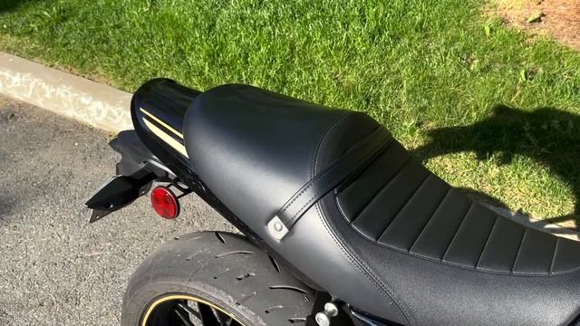 Kawasaki Z900RS Cafe - The Fastest Retro Bike