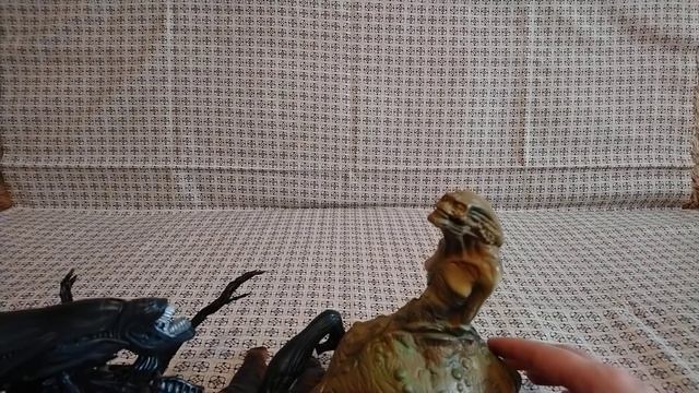 Диорама Alien Resurrection / Alien Queen With Newborn Alien (Чужой Воскрешение / Рождение)