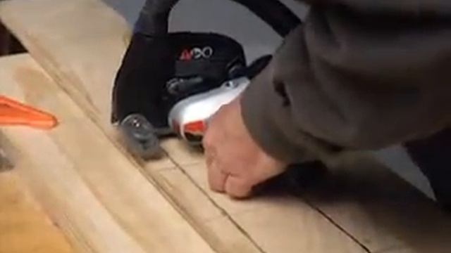 Adding a Floor Vent with the RotoZip RZ2000 and XWheel смотреть онлайн