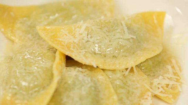 Равіолі з сиром рікота та шпинатом: італійські традиції Oateria Italiana смотреть онлайн