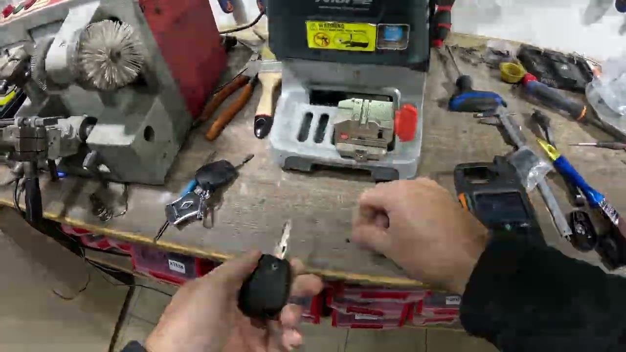 Renault Duster Add Key Xtool Pad-3