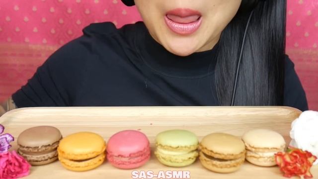 ASMR MACARONS (SOFT CRUNCH EATING SOUNDS) NO TALKING | SAS-ASMR смотреть онлайн