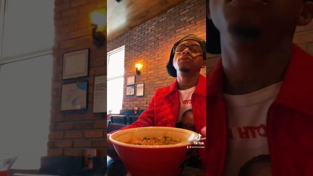 Jinya Ramen Bar Rap Review! смотреть онлайн