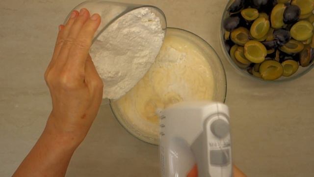 Ciasto budyniowe ze śliwkami – coś pysznego, musisz go upiec 😊 смотреть онлайн