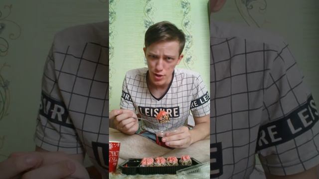 Обжор роллов и новости из военкомата #ДОМАЛУЧШЕ смотреть онлайн