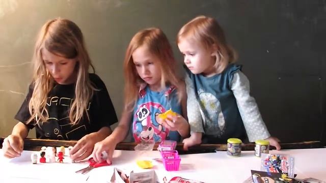 Threefortoys Three kids open toys episode 23 смотреть онлайн