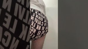Have to stop playing videogames to mess my diaper :(