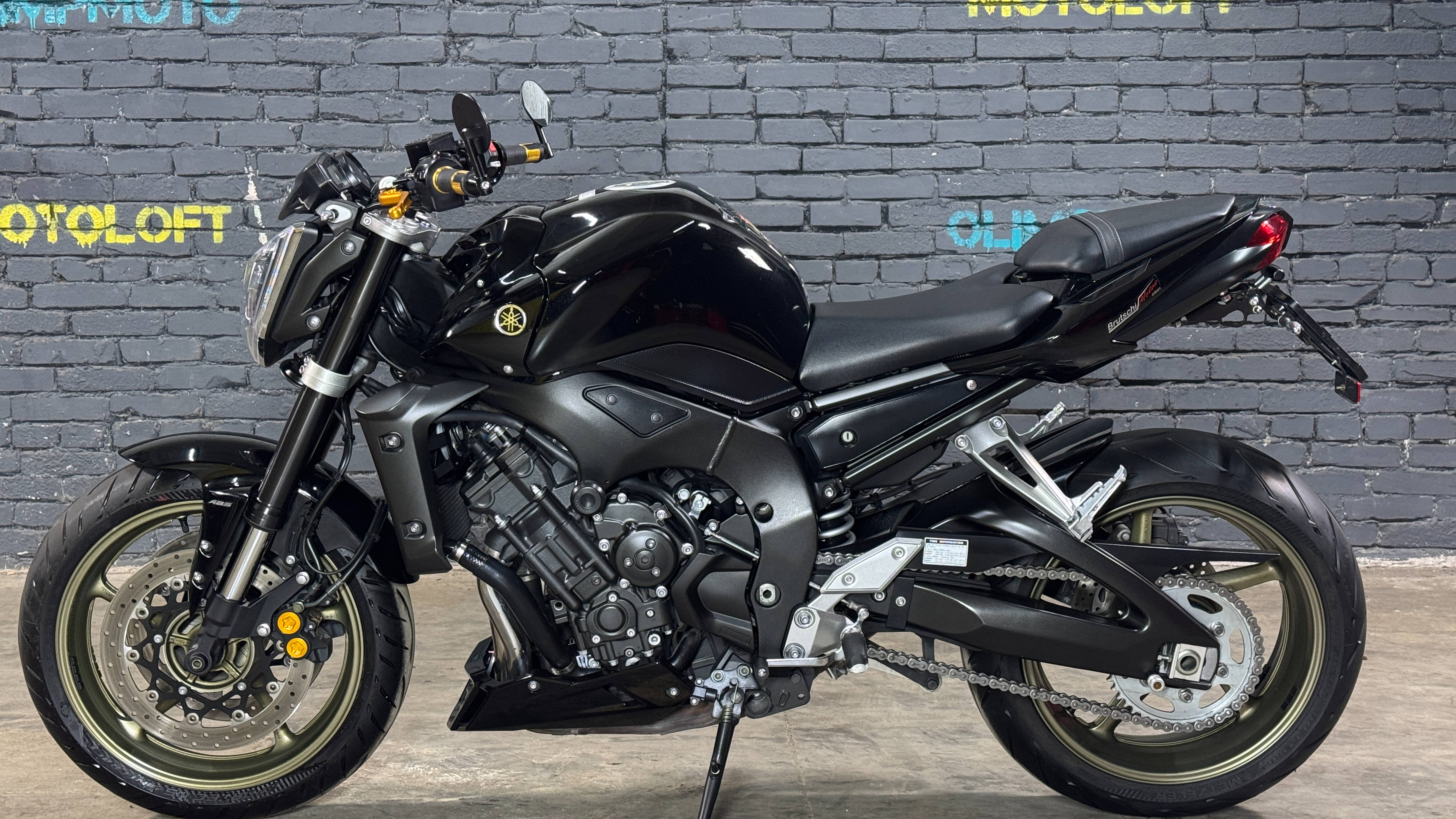 Yamaha FZ1NA смотреть онлайн