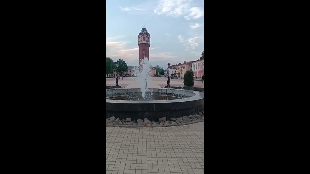 Старая Русса. Фонтан на соборной площади. смотреть онлайн