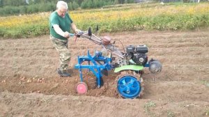 Самодельная картофелекопалка.mp4