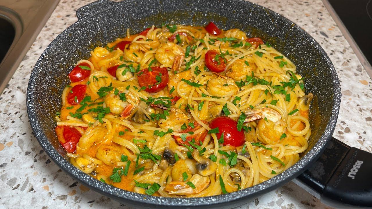 Спагетти в Соусе Том Ям с Креветками, Самая Вкусная в Мире Паста в Азиатском Стиле за 20 минут смотреть онлайн