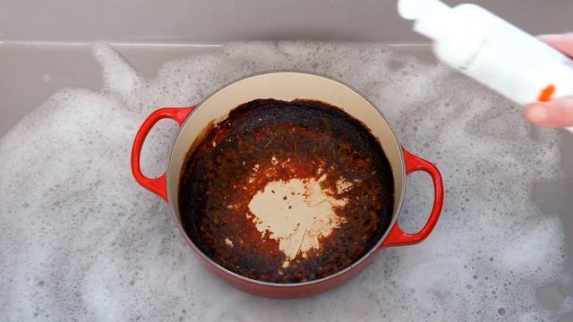 Cómo limpiar los utensilios de hierro fundido esmaltado. смотреть онлайн