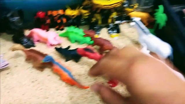 Found Jurassic World Ev 2 Dilophosaurus Brontosaurus T REX Pterodactyl Parasaurolophus Triceratops смотреть онлайн