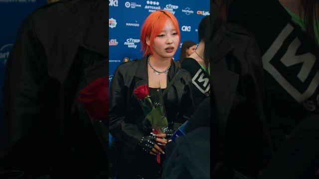 Нара отвечает на вопросы на Супер Лайк Шоу! Нормально ли парню ходить к косметологу? #вопросы смотреть онлайн