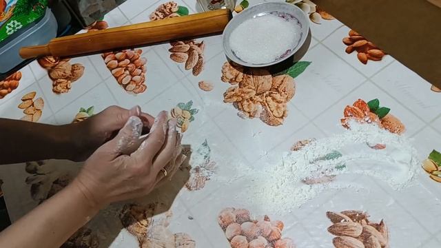 Стряпаем творожные рогалики. смотреть онлайн