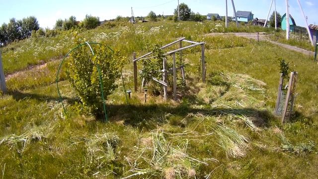 11.06.23 Весь в пыли, но до ошкурил баньку. Russian bath,tedious repairs. смотреть онлайн