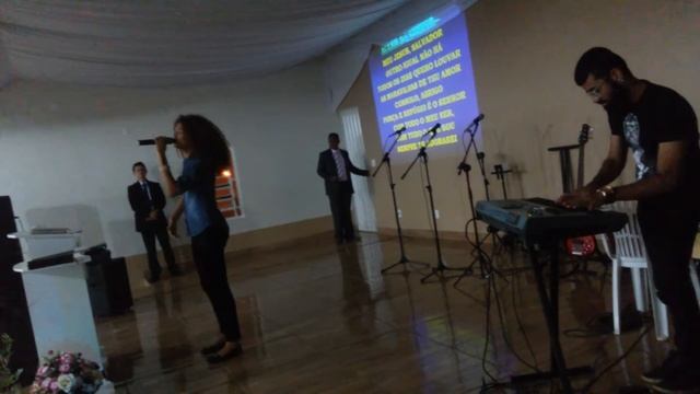 IGREJA PRESBITERIANA RENOVADA DO AREAL Cantora Mikaelen Barbosa смотреть онлайн