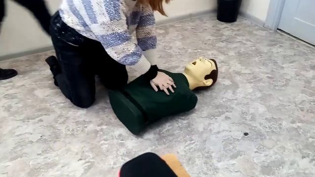 спасаем Жорика путём ИВЛ и приёма Сафара смотреть онлайн