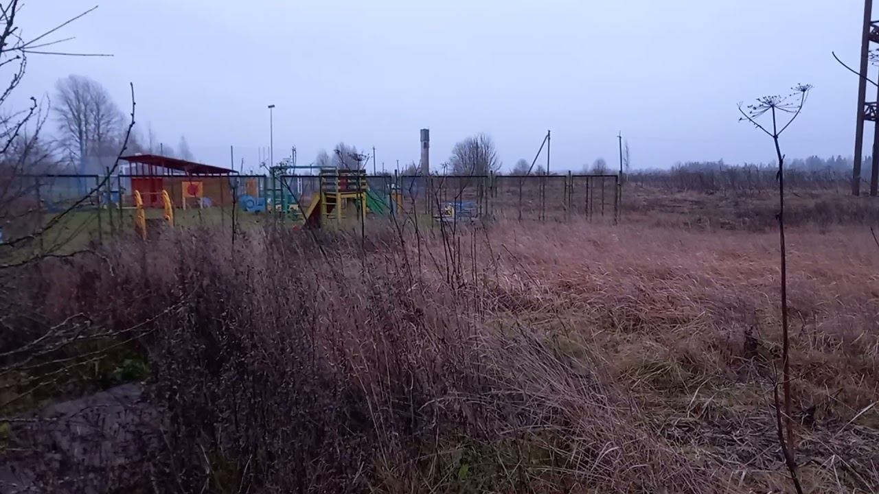 Старая школьная физкультурная площадка смотреть онлайн