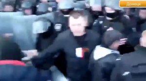 В Донецке 6 апреля 2014 захват городской администрации