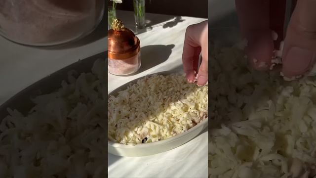 ЗАПЕКАНКА С БРОККОЛИ ПОД СОУСОМ БЕШАМЕЛЬ смотреть онлайн