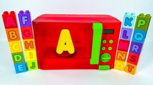 Английские Буквы и Игрушки в Микроволновке!