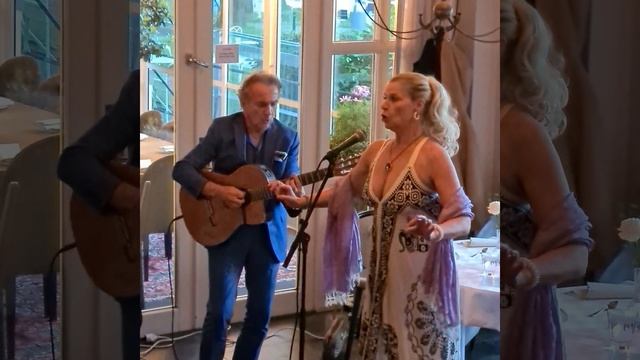 Eddie Oliva på Villa Källhagen med IWC (International Women club)(4) смотреть онлайн