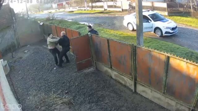 ТЦК....   Одна собака хорошо, а две лучше.