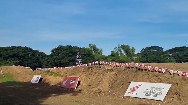 Our First Time at JMS MX TRACK at EMA Town Center Bulacan смотреть онлайн