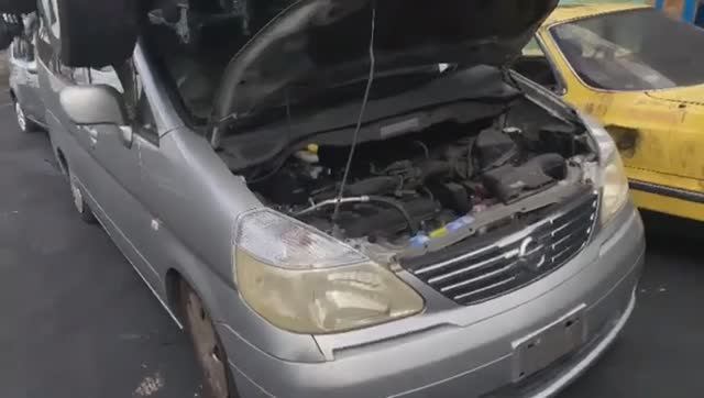 SY404 NISSAN SERENA RC24-500681 QR25DE