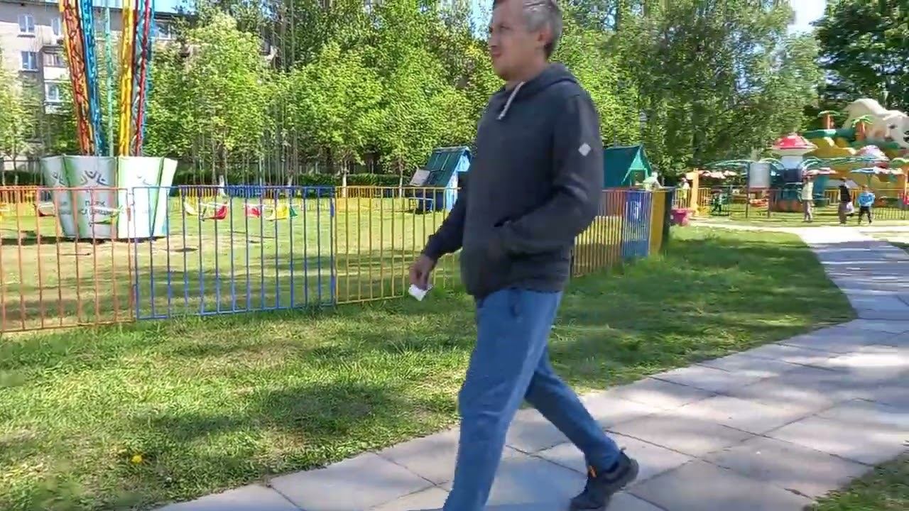 Сланцевский парк летом смотреть онлайн