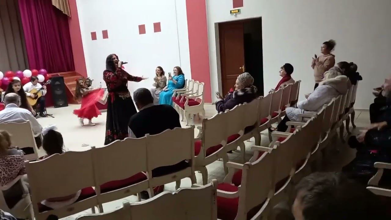 Концерт в нашем сельском ДК смотреть онлайн