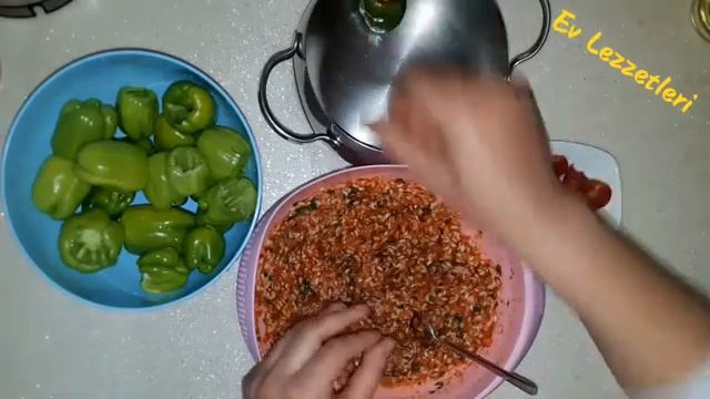 Biberli dolma . смотреть онлайн