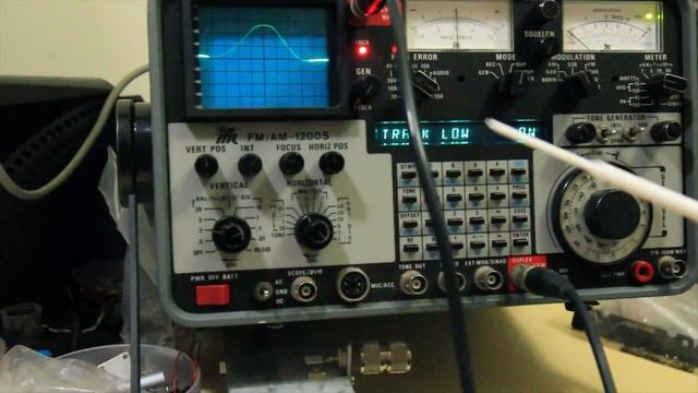 Calibração de Filtros Passa Faixa TS-430V Kenwood смотреть онлайн