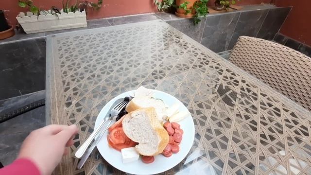 ТУРЕЦКИЙ ЗАВТРАК И СТАМБУЛЬСКИЕ КОТИКИ🖤 смотреть онлайн