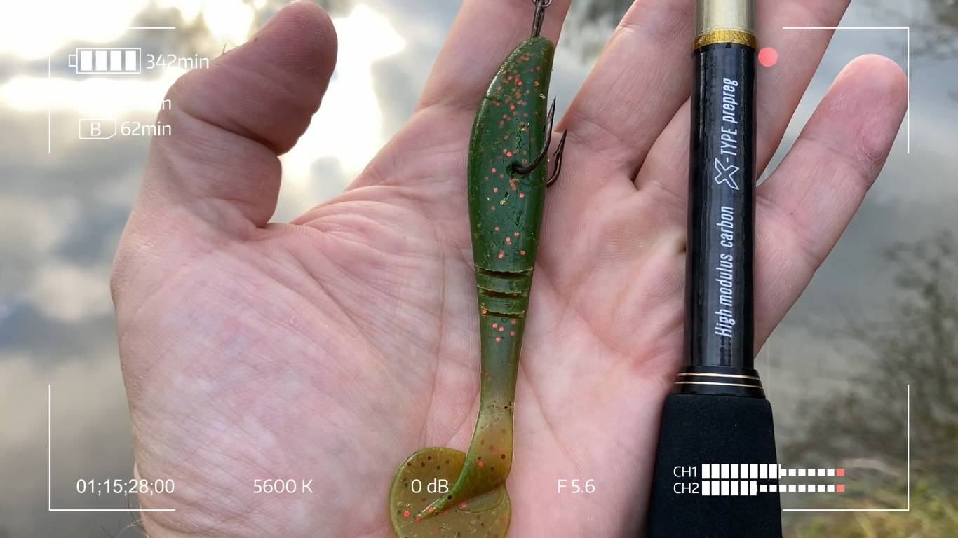 Джиг осенью на реке смотреть онлайн