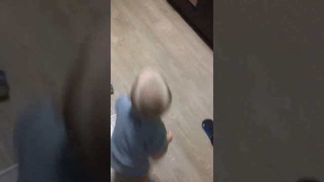 iPhone (MetroGnome Remix)Матвей 🎧 смотреть онлайн