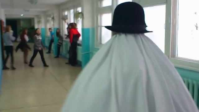 Упоротый костюм на Новый год смотреть онлайн