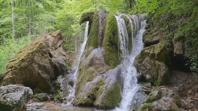 Водопад Серебряные струи смотреть онлайн