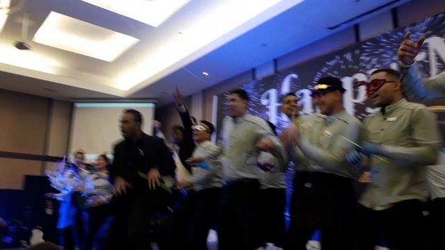 За 5 минут до Нового года. Празднуем в Эмиратах, в Аджмане. смотреть онлайн