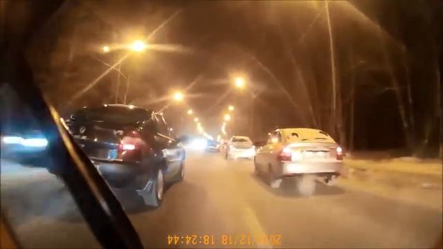 Велосипед. Зимой между рядами. ул. Дружбы Тюмень