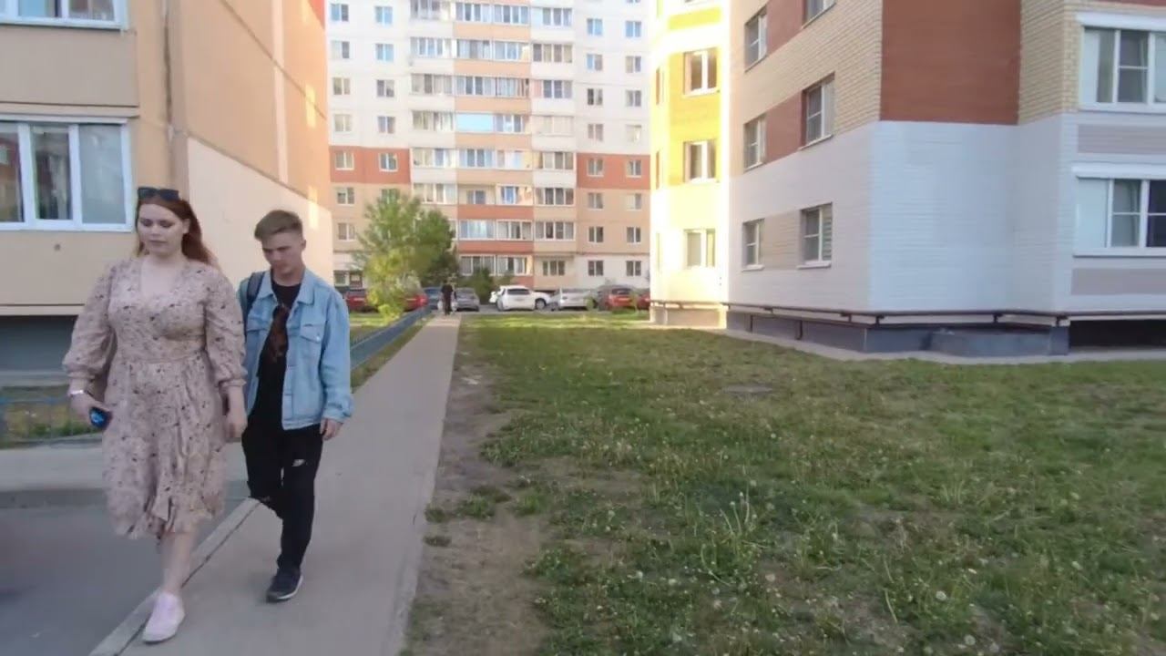 Великий Новгород. Дворами идём в "Магнит" смотреть онлайн