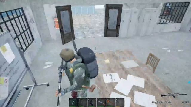 No One Survived - Year 3 - Rescued First NPC - Zombie Survival смотреть онлайн