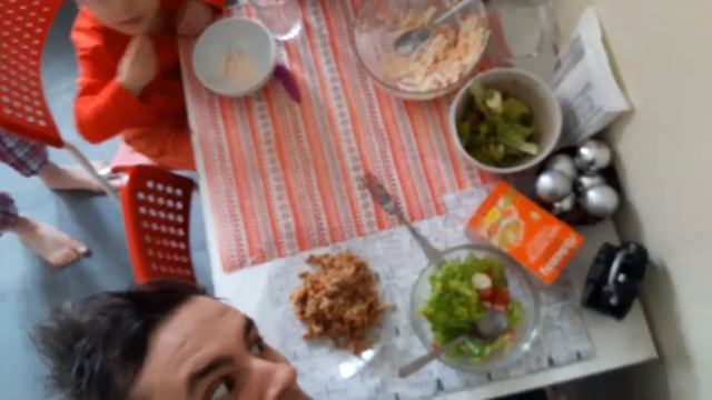 Два слова: ЛЕНИВЫЕ ГОЛУБЦЫ смотреть онлайн