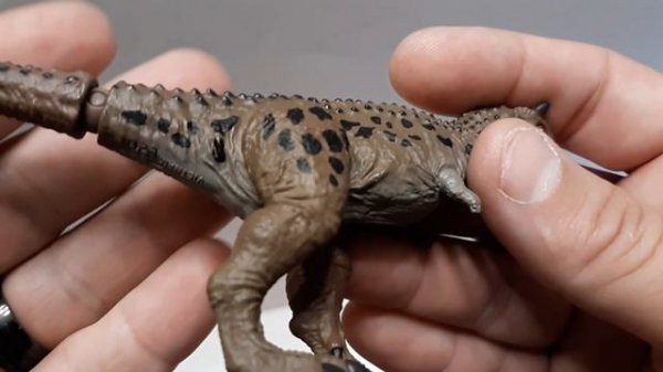 2020 Takara Tomy Jurassic World Camp Cretaceous "Toro" the Carnotaurus Review!!!