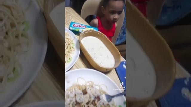 creamy carbonara cooked by my wifey 😋👩🏻🍳 смотреть онлайн