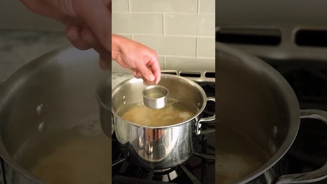 A flavourful vegetarian dish with Courgette and Asparagus! смотреть онлайн