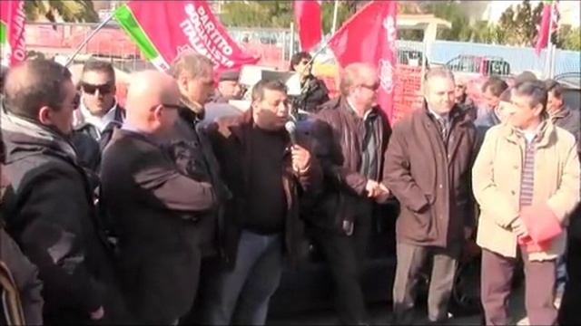 Difendiamo la stazione di Sibari, difendiamo i nostri diritti e la nostra dignità.wmv смотреть онлайн