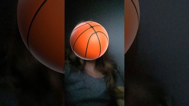 Мяч к лицу прилип