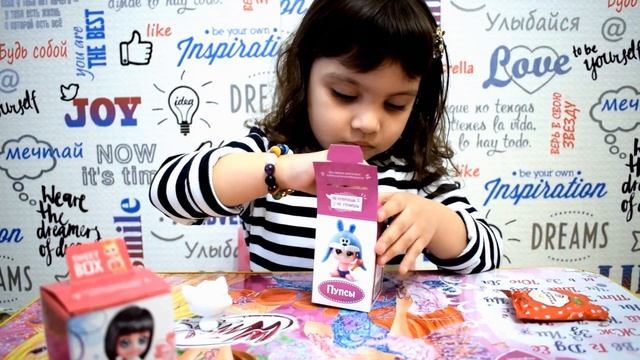 Milana shoW, открываем SWEET BOX с очень ИНТЕРЕСНЫМ ИГРУШКАМИ!!! смотреть онлайн